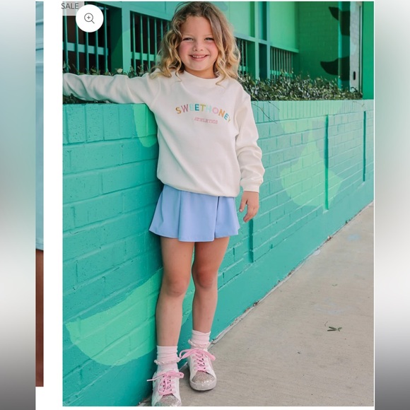 NWT Sweet Honey Logo Sweatshirt, size 4T - Picture 4 of 7